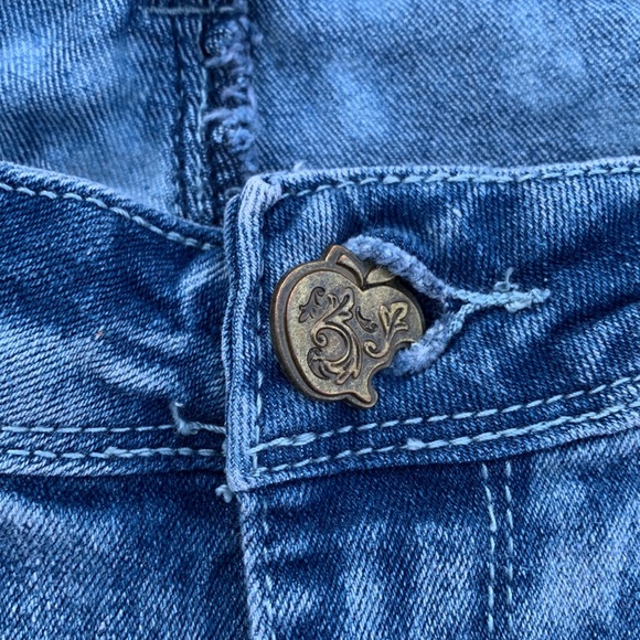 Apple Bottom Jeans - Picture 5 of 13